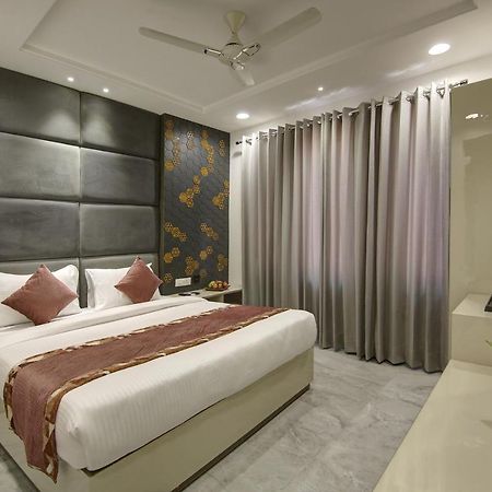 Hotel Kaca Inn-By Haveliya Hotels- Traveller'S Choice Award Winner 2025 Ню Делхи Екстериор снимка