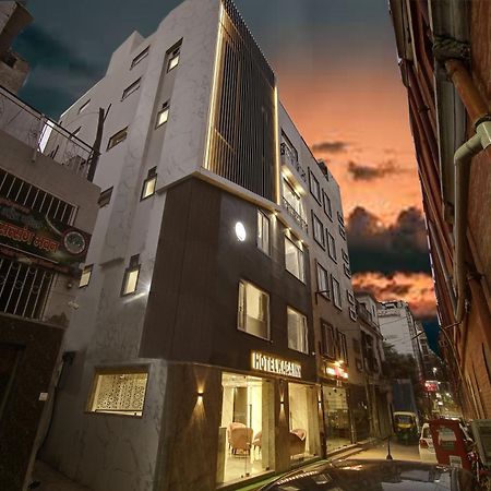 Hotel Kaca Inn-By Haveliya Hotels- Traveller'S Choice Award Winner 2025 Ню Делхи Екстериор снимка