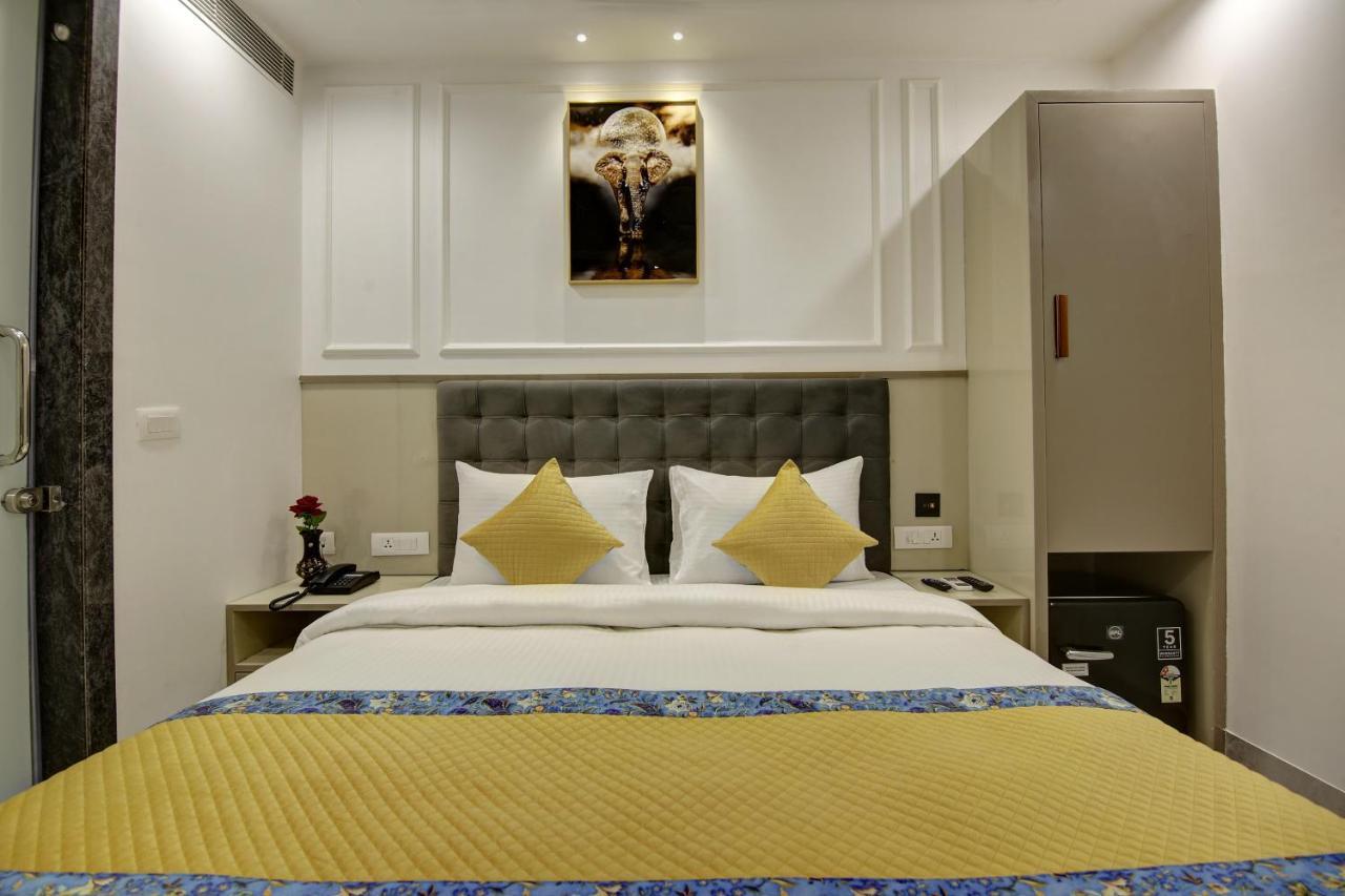 Hotel Kaca Inn-By Haveliya Hotels- Traveller'S Choice Award Winner 2025 Ню Делхи Екстериор снимка
