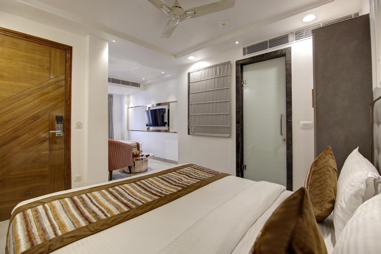 Hotel Kaca Inn-By Haveliya Hotels- Traveller'S Choice Award Winner 2025 Ню Делхи Екстериор снимка